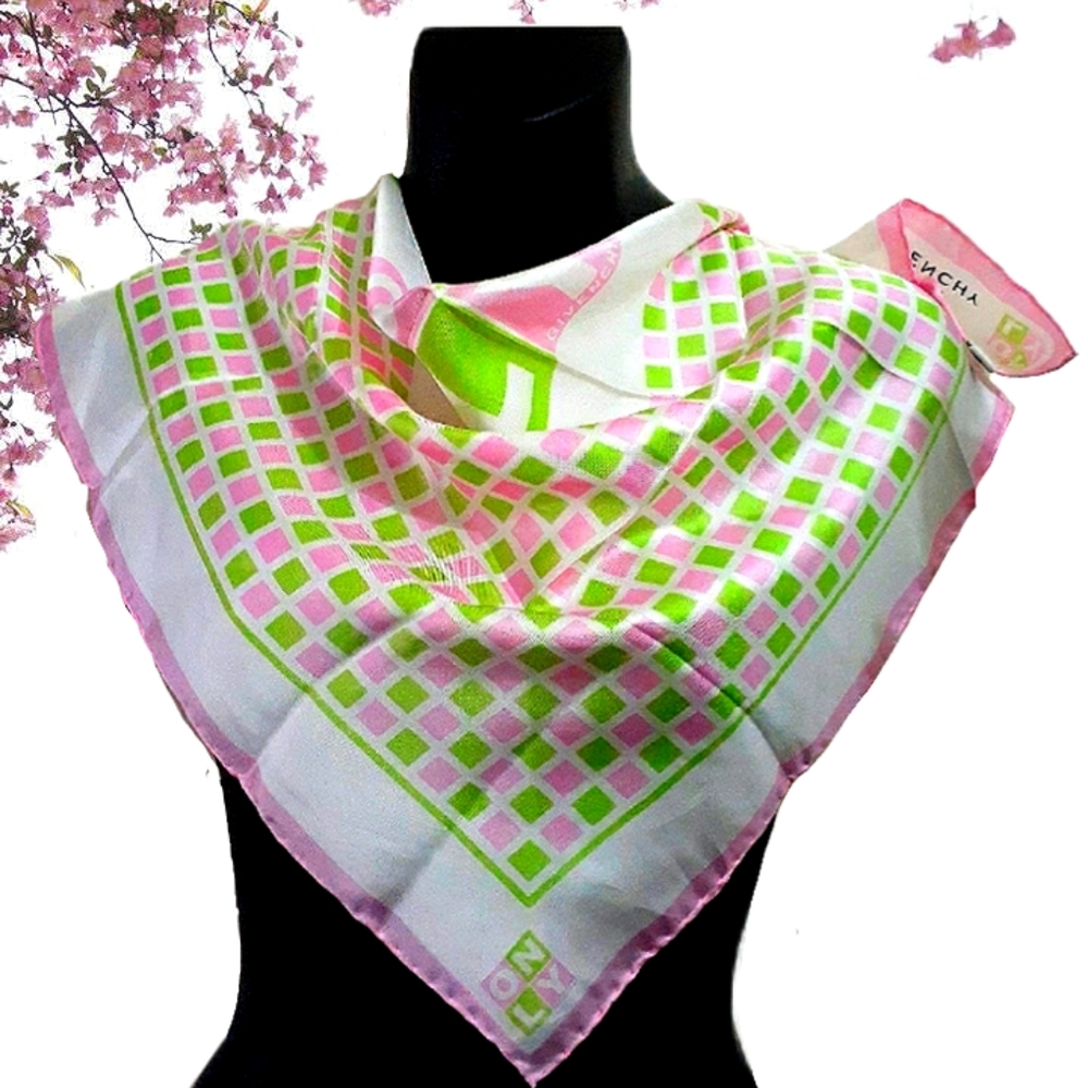 Givenchy silk scarf - Picture 1 of 3